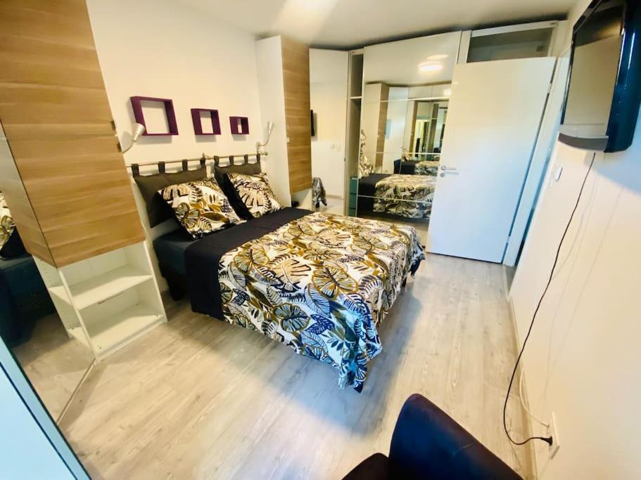 Le Standing Parking Wifi Metz Un-Sejour-A-Part Apartamento Exterior foto