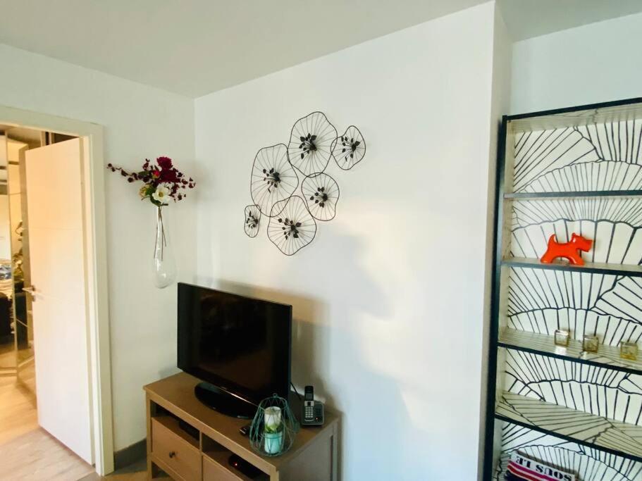 Le Standing Parking Wifi Metz Un-Sejour-A-Part Apartamento Exterior foto