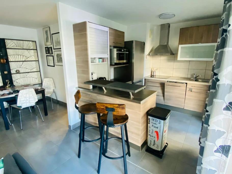 Le Standing Parking Wifi Metz Un-Sejour-A-Part Apartamento Exterior foto