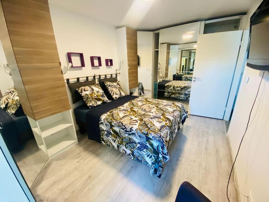 Le Standing Parking Wifi Metz Un-Sejour-A-Part Apartamento Exterior foto